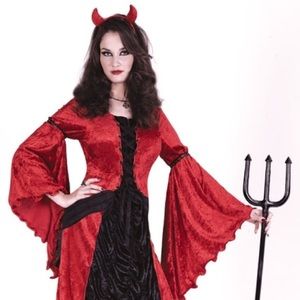 Plus size Halloween costume